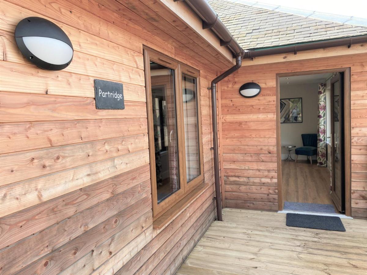 Partridge Lodge With Hot Tub Forgandenny Exterior photo